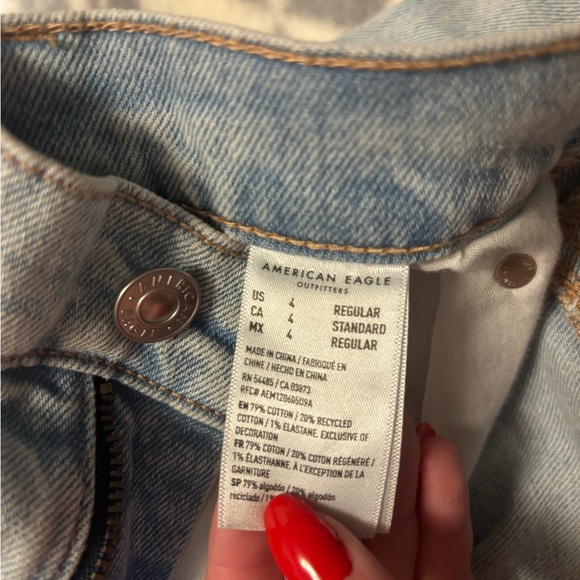 AE Stretch Super High-Waisted Ripped Ankle Straight Jean - Picture 5 of 7